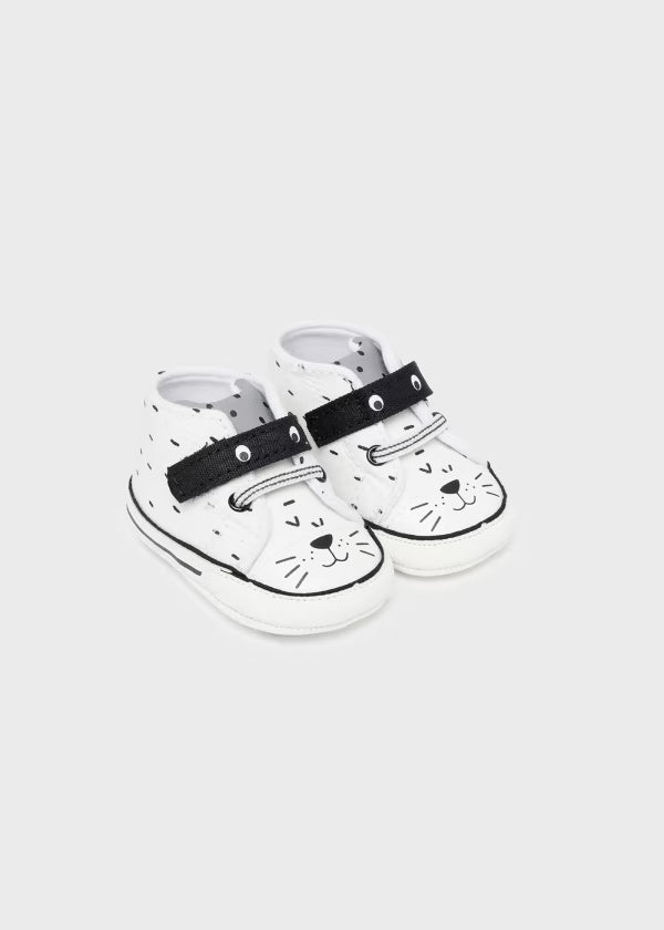 Scarpe tela bianco neonato con velcro Mayoral Newborn - ErreGiModaBimbo