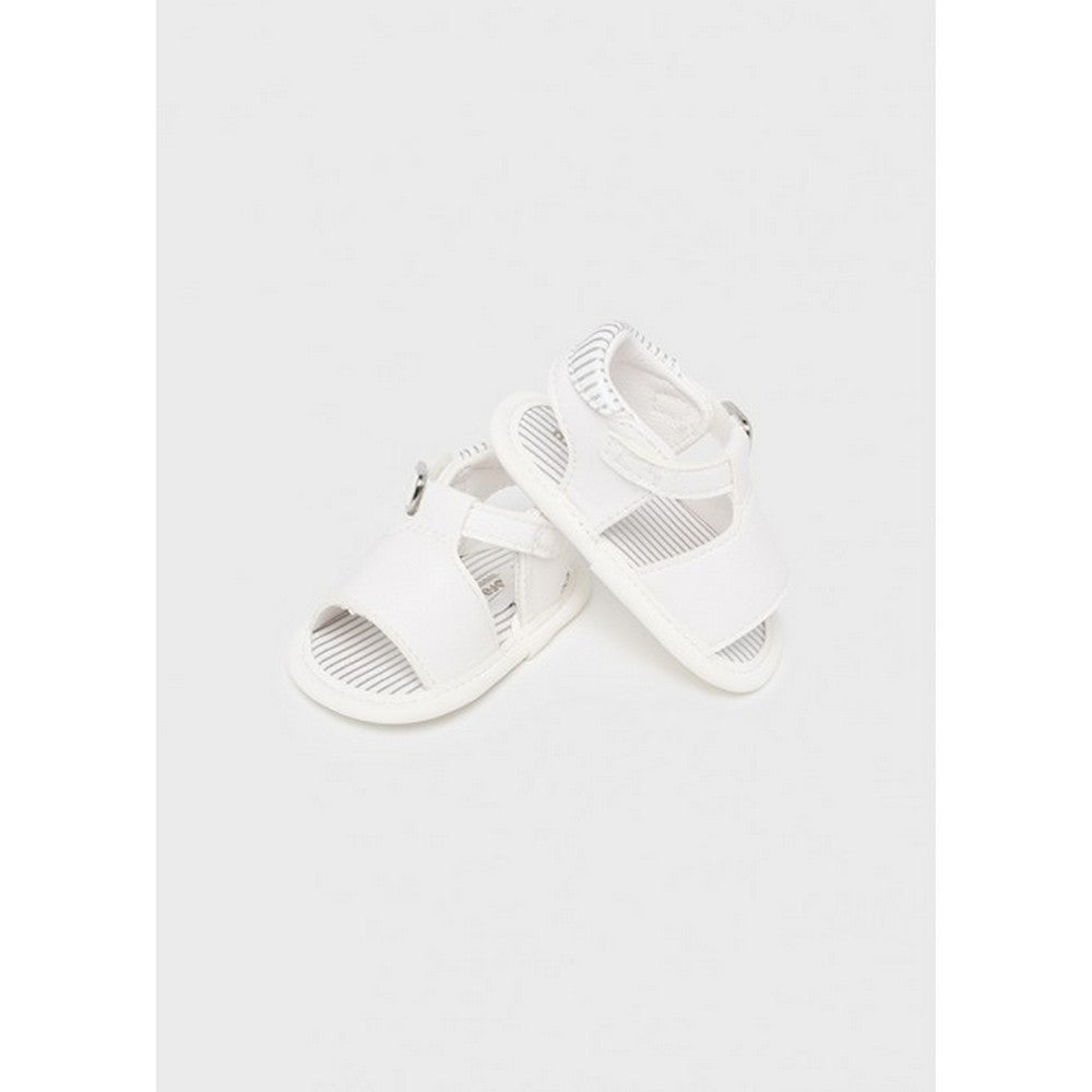 Sandali con fibbia neonato Mayoral Newborn bianco - ErreGiModaBimbo
