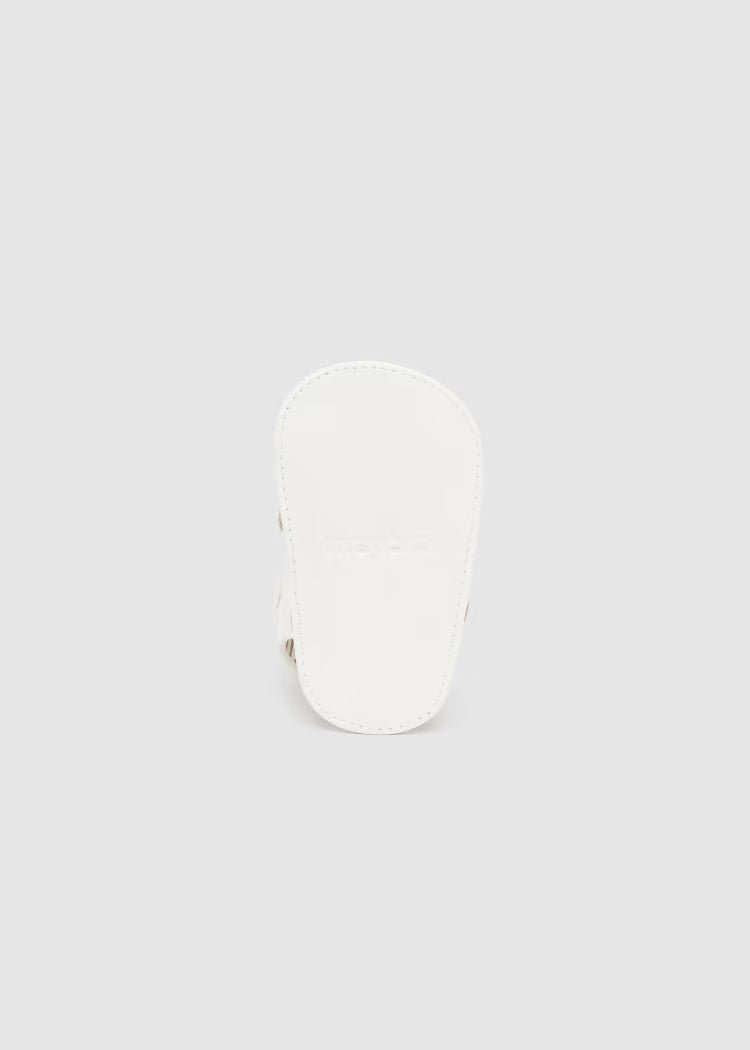 Sandali con fibbia neonato Mayoral Newborn tortora - ErreGiModaBimbo