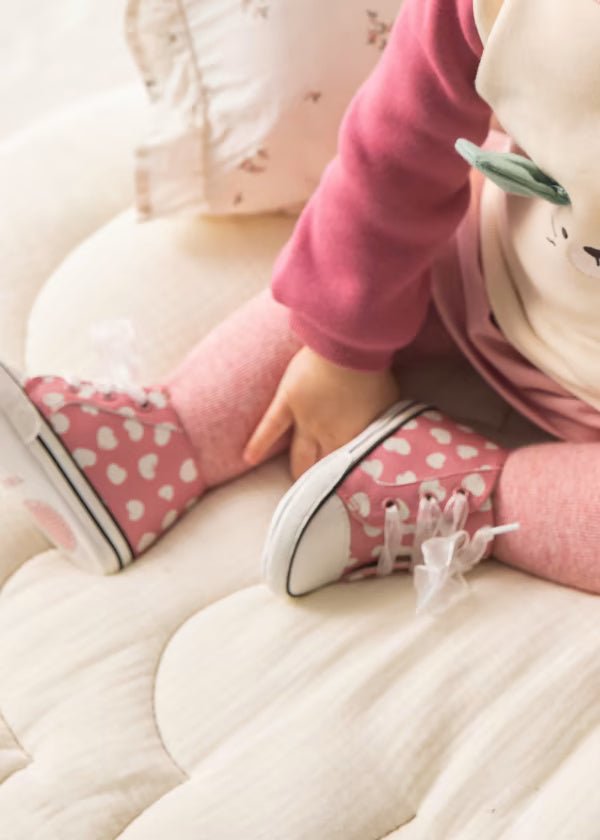 Scarpe sportive sneakers fiocco neonata Mayoral Newborn rosa - ErreGiModaBimbo